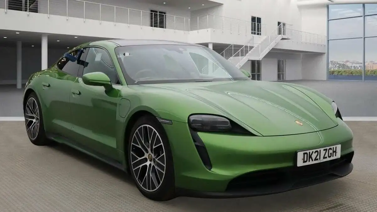 2021-porsche-taycan-e-base-476ps-performance-battery-plus-big-6