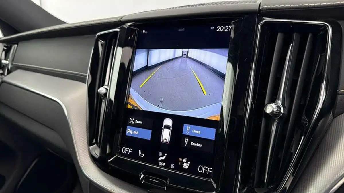 2021-volvo-xc60-20-t8-polestar-engineered-405bhp-twin-engine-big-15