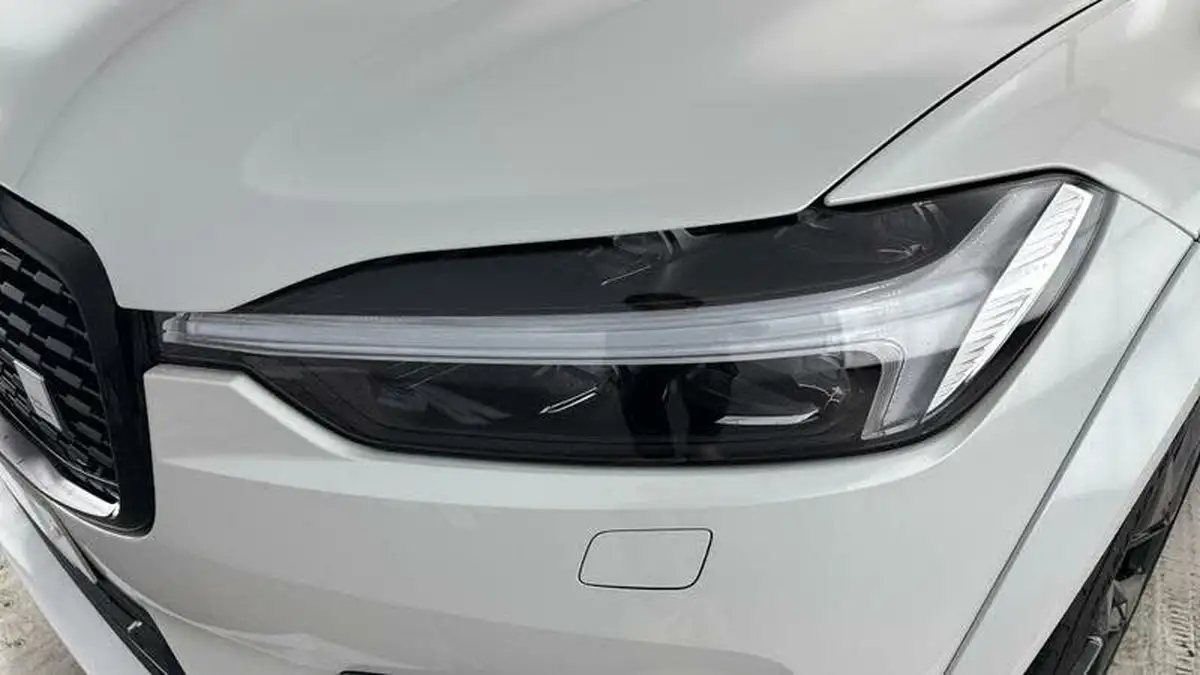 2021-volvo-xc60-20-t8-polestar-engineered-405bhp-twin-engine-big-39