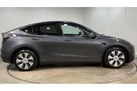 2022-tesla-model-y-e-long-range-small-3