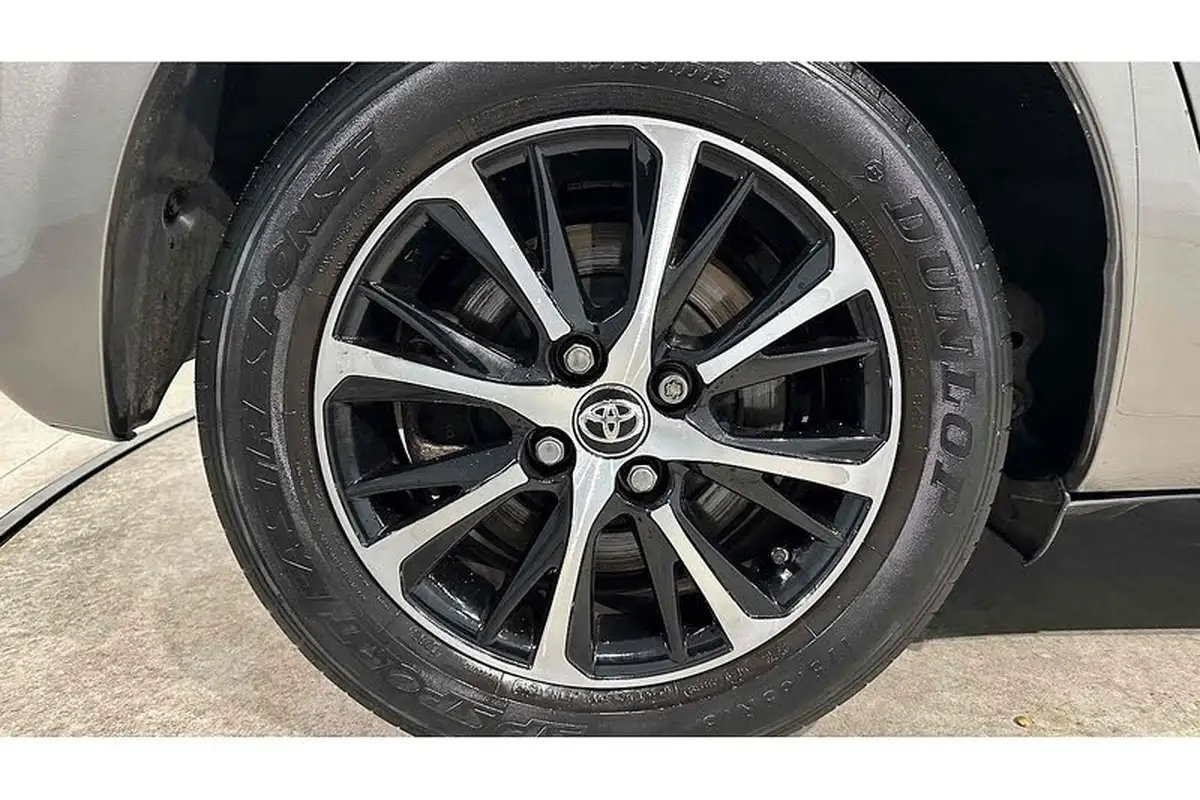2019-toyota-yaris-15-vvt-i-icon-tech-98bhp-hybrid-1497cc-e-cvt-big-13