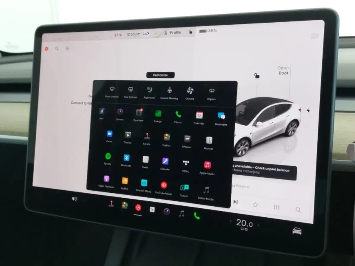 2023-tesla-model-y-e-rwd-big-18