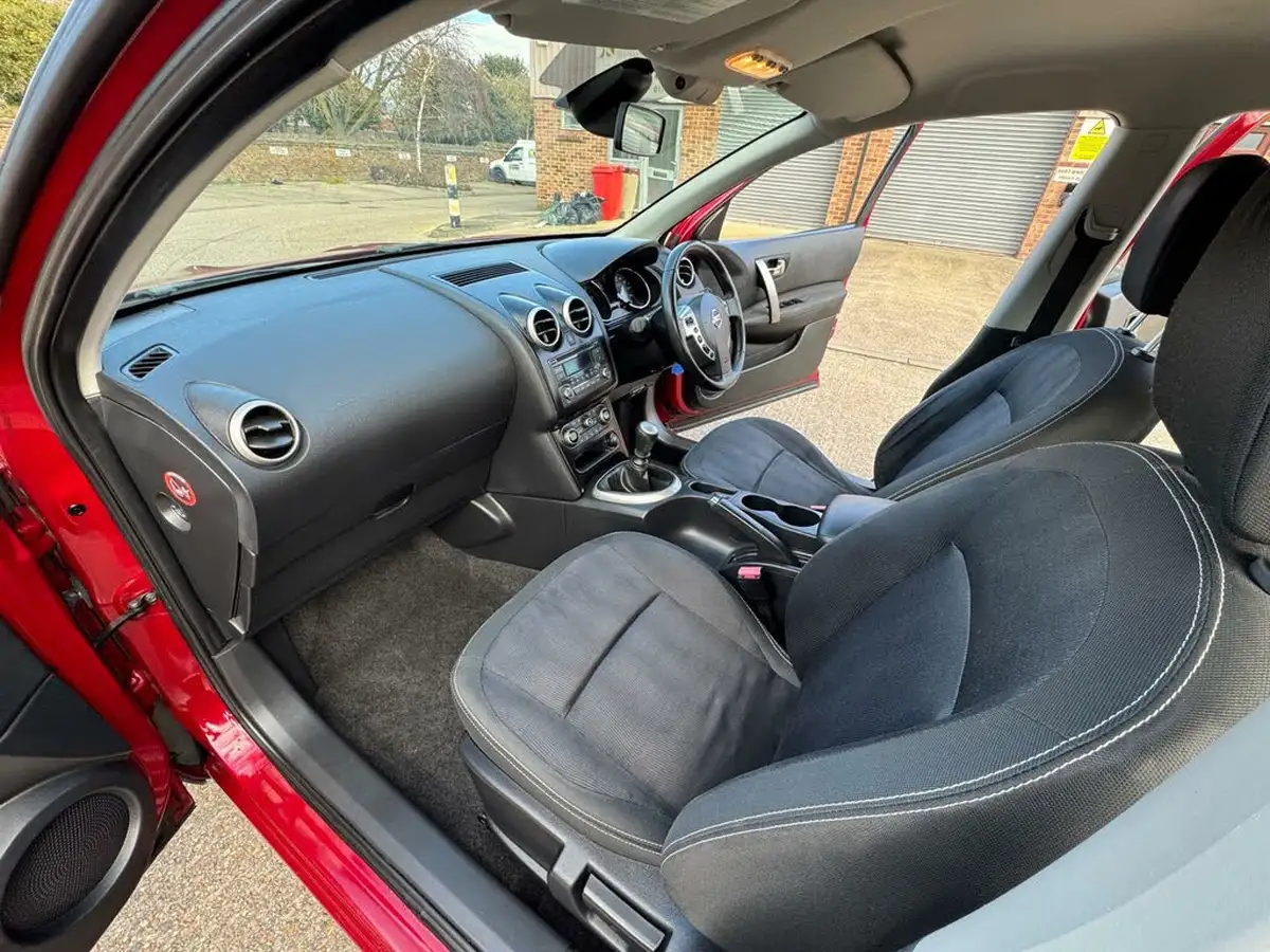 2010-nissan-qashqai-15td-acenta-big-42
