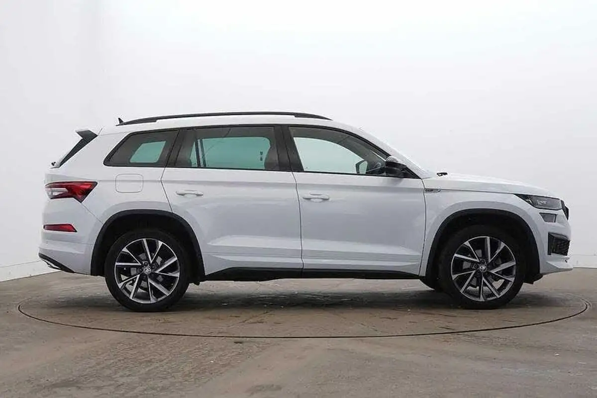 2024-skoda-kodiaq-15-tsi-e-tec-sportline-big-3