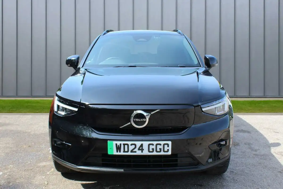2023-volvo-xc40-e-twin-recharge-plus-big-6
