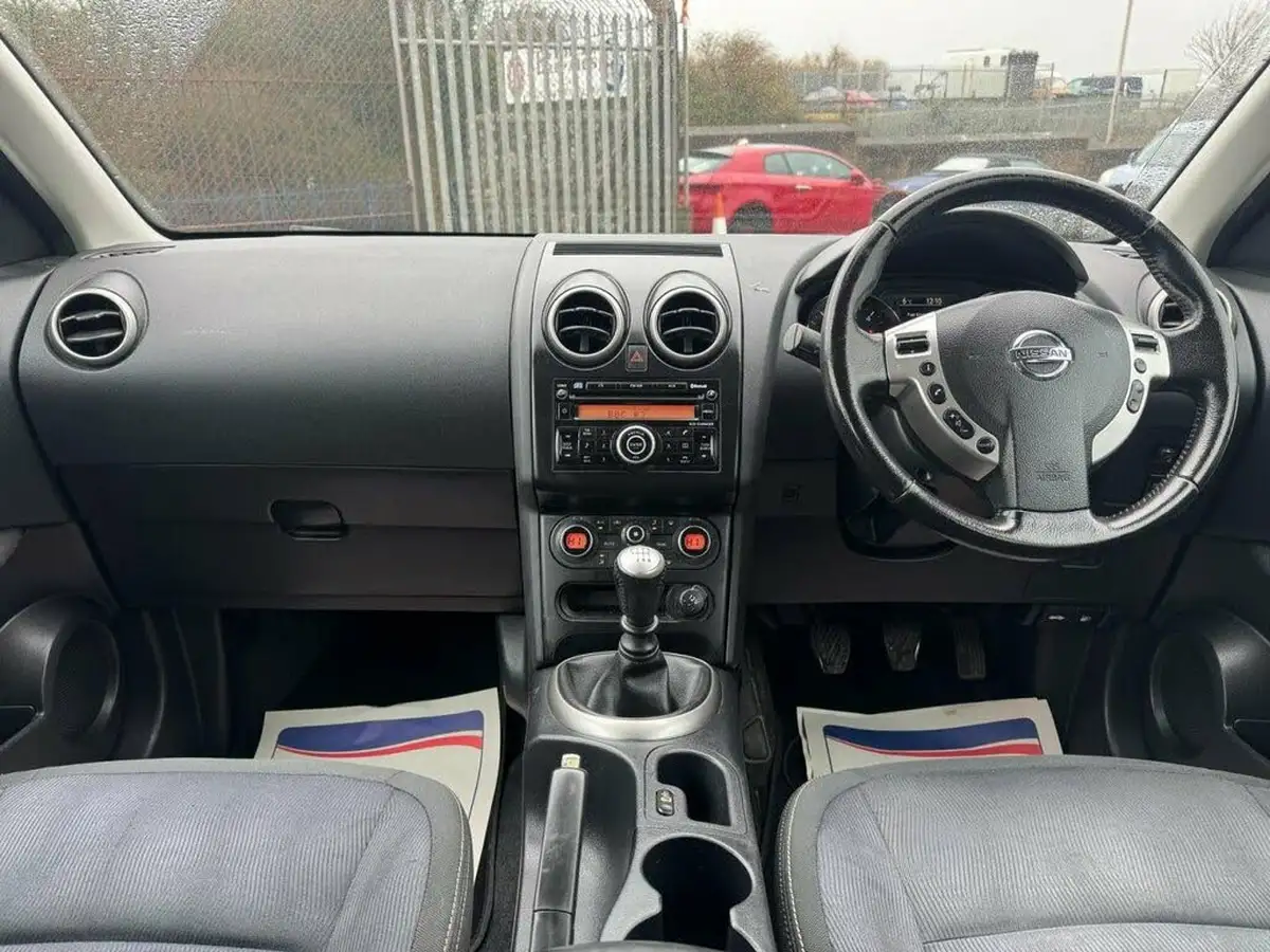 2010-nissan-qashqai-15td-acenta-big-19