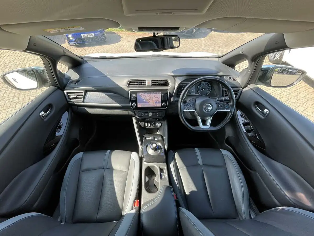 2021-nissan-leaf-e-tekna-big-2
