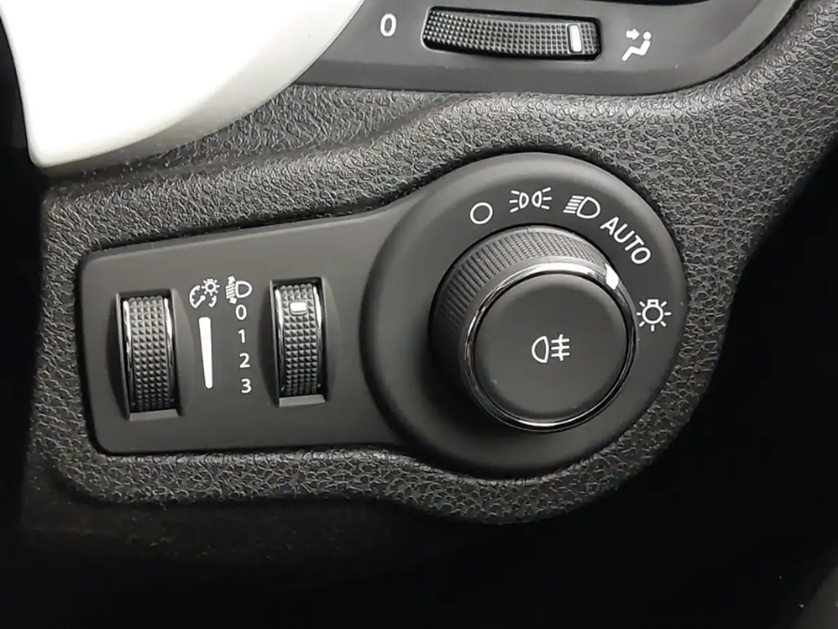 2020-fiat-500x-13-firefly-turbo-120th-big-17