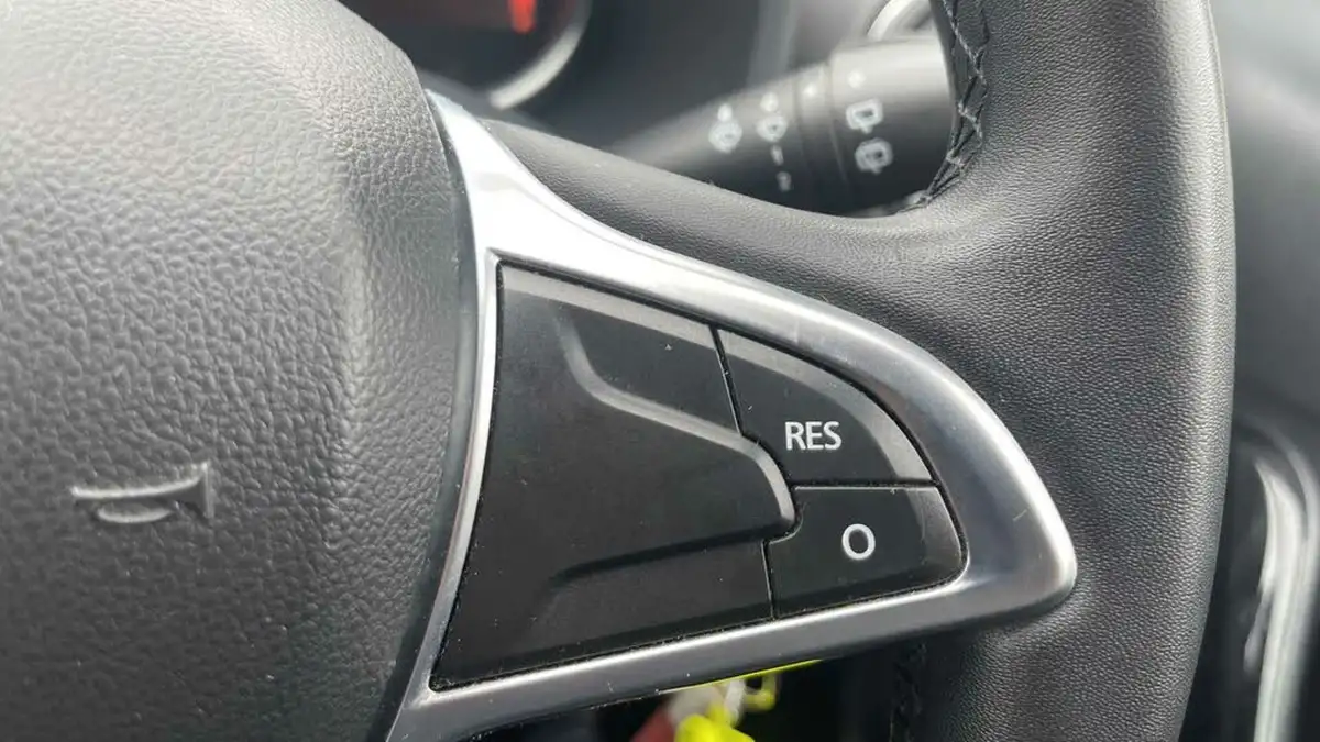 2019-dacia-sandero-stepway-09-tce-techroad-big-17