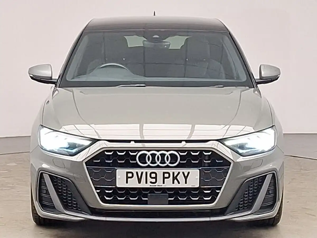 2019-audi-a1-20-40-tfsi-s-line-competition-big-11
