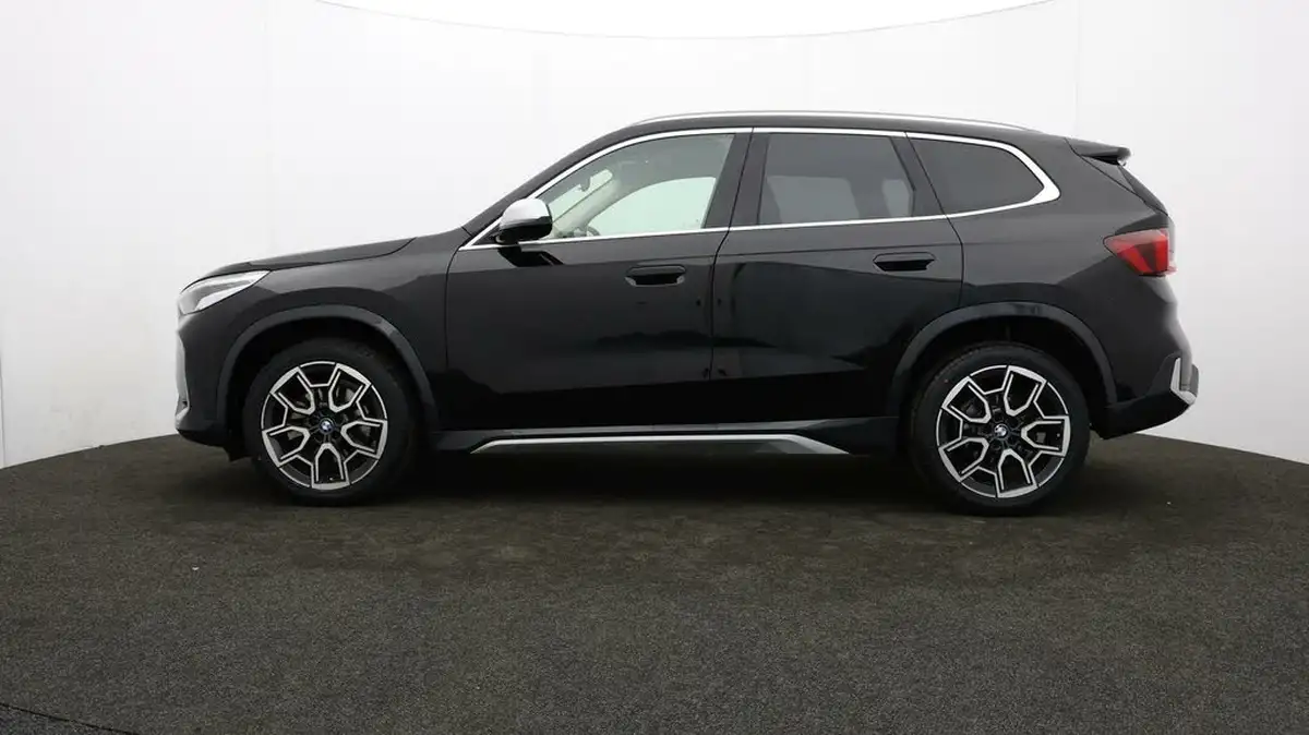 2022-bmw-x1-15-sdrive20i-xline-big-67