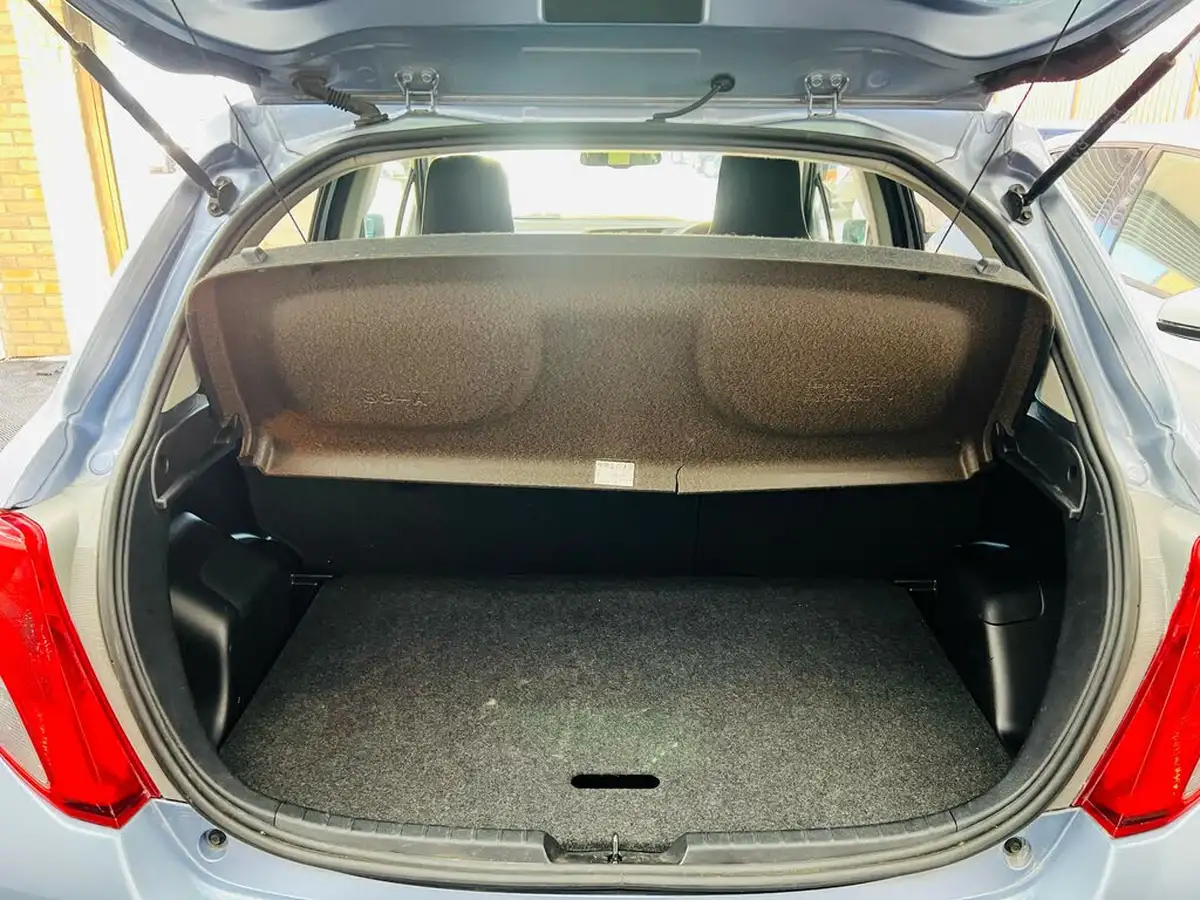 2011-toyota-yaris-133-tr-99bhp-5d-m-drive-s-big-8