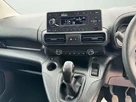 2020-vauxhall-combo-15cdti-sportive-2300-100pseu6d-t-l2h1-panel-small-18