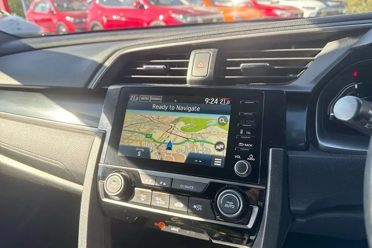 2020-honda-civic-10-vtec-turbo-sr-hatchback-5d-big-17