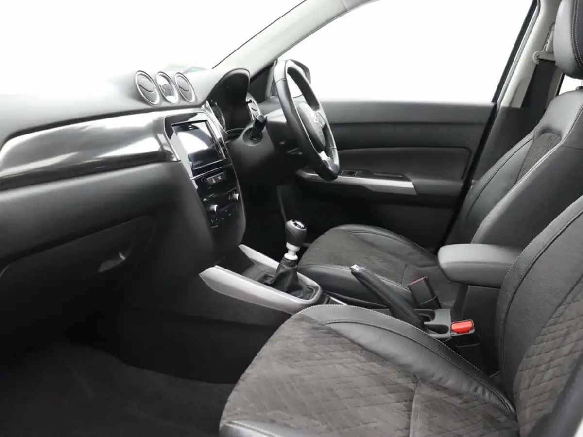 2021-suzuki-vitara-14-boosterjet-sz5-big-22