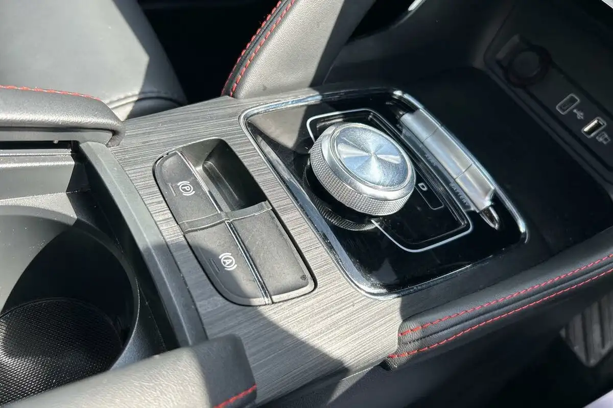 2022-mg-zs-suv-e-trophy-ev-176ps-big-8