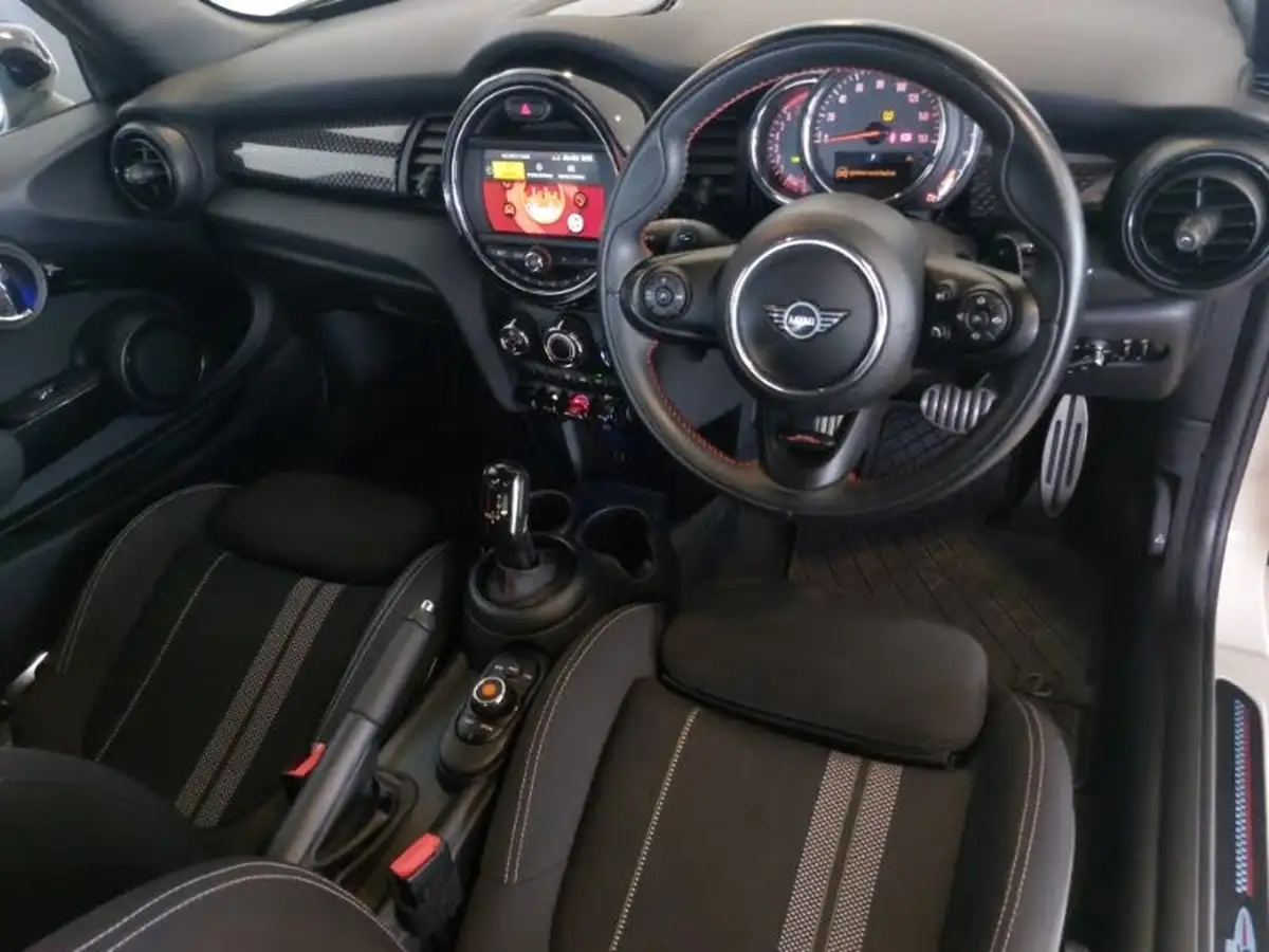 2019-mini-cooper-20-cooper-s-sport-189bhp-hatchback-3d-auto-big-5