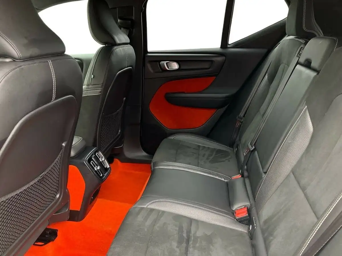 2019-volvo-xc40-20-t4-r-design-pro-awd-big-18