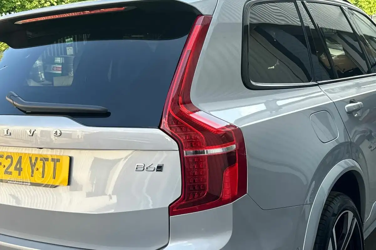 2024-volvo-xc90-20-b6-ultimate-big-17