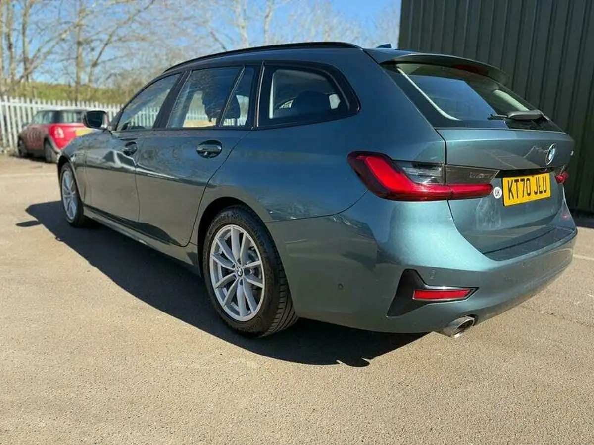 2021-bmw-3-series-20-330e-se-pro-touring-5d-big-21