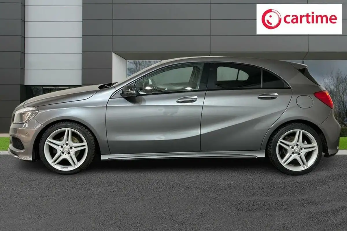 2015-mercedes-benz-a-class-21cdi-a200-night-edition-7g-dct-big-2