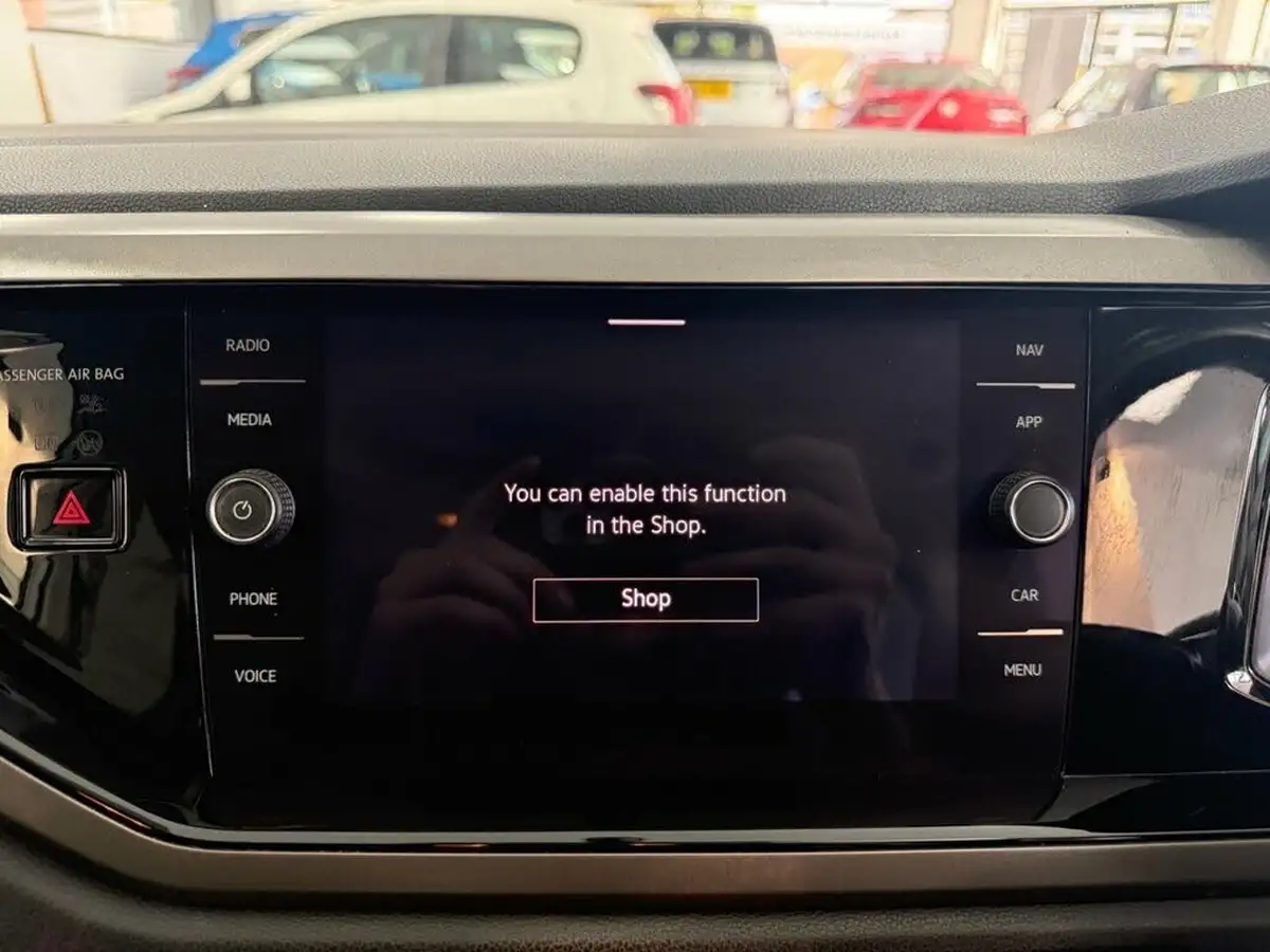 2021-volkswagen-polo-10-match-big-34