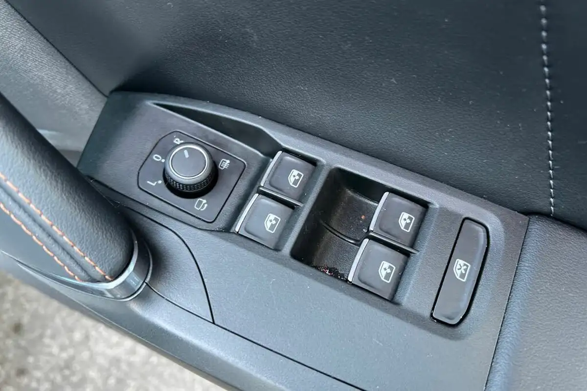 2022-cupra-formentor-20-tsi-vz3-big-18