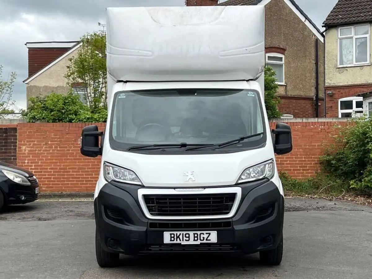 2019-peugeot-boxer-20-bluehdi-335-l4-luton-bfb-big-2