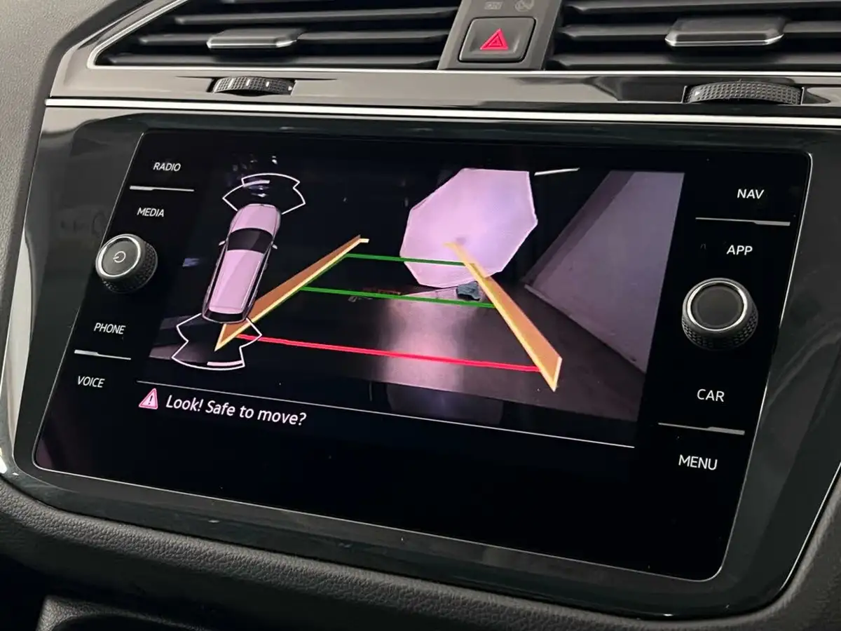 2021-volkswagen-tiguan-15-tsi-life-150ps-dsg-big-30