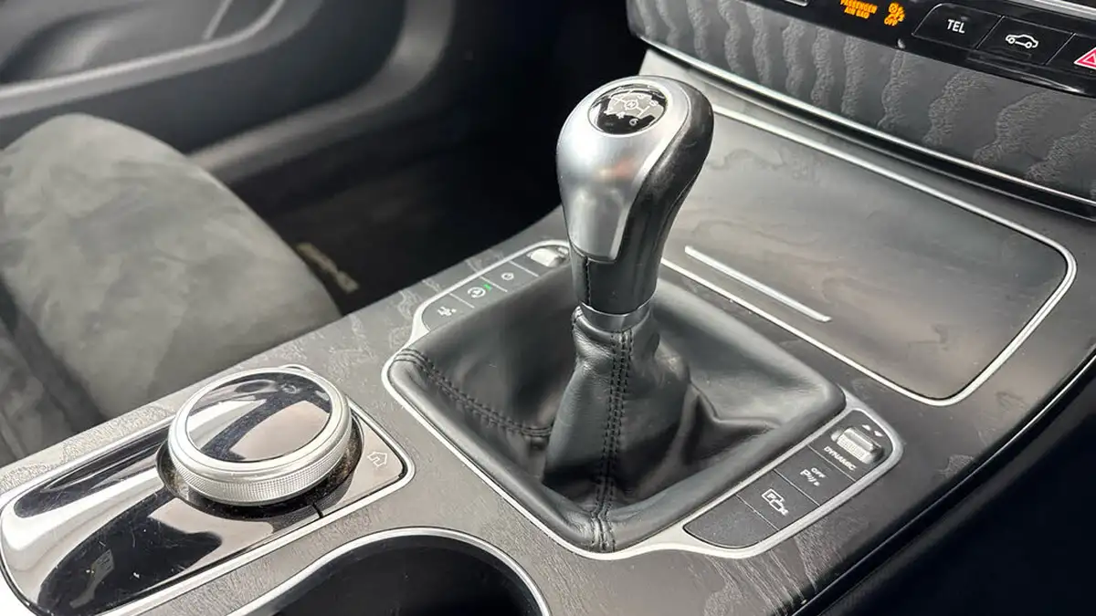 2019-mercedes-benz-c-class-16-c180-amg-line-coupe-2d-big-18