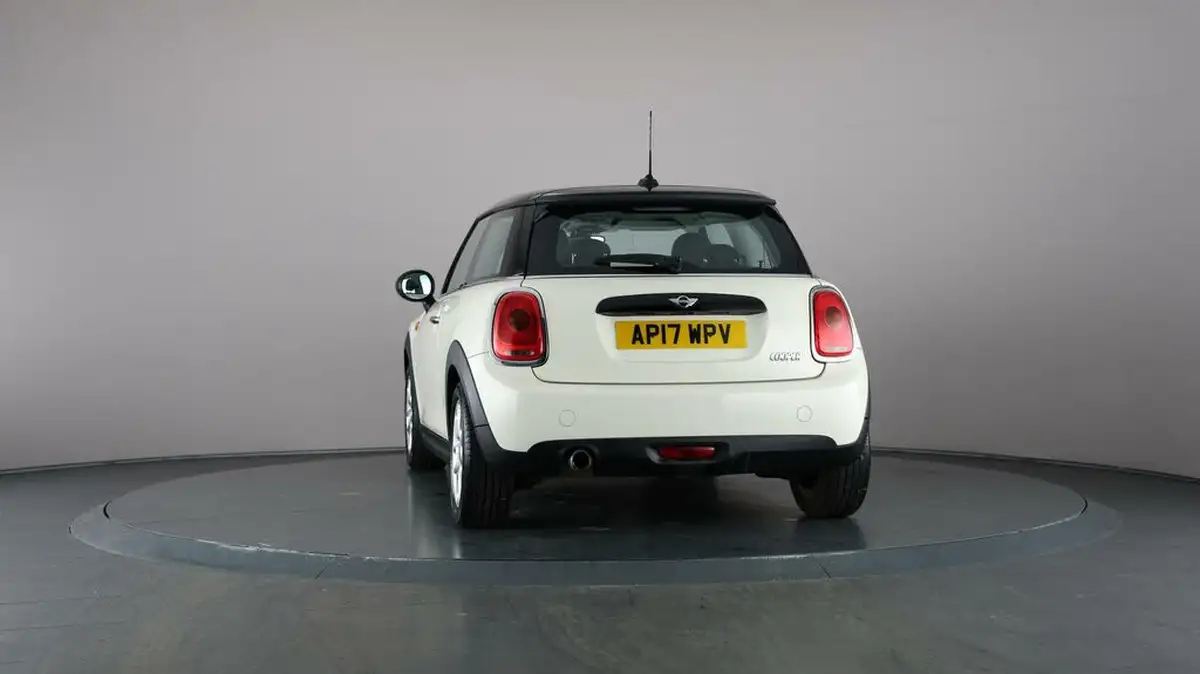 2017-mini-cooper-15-cooper-ss-hatchback-3d-big-39