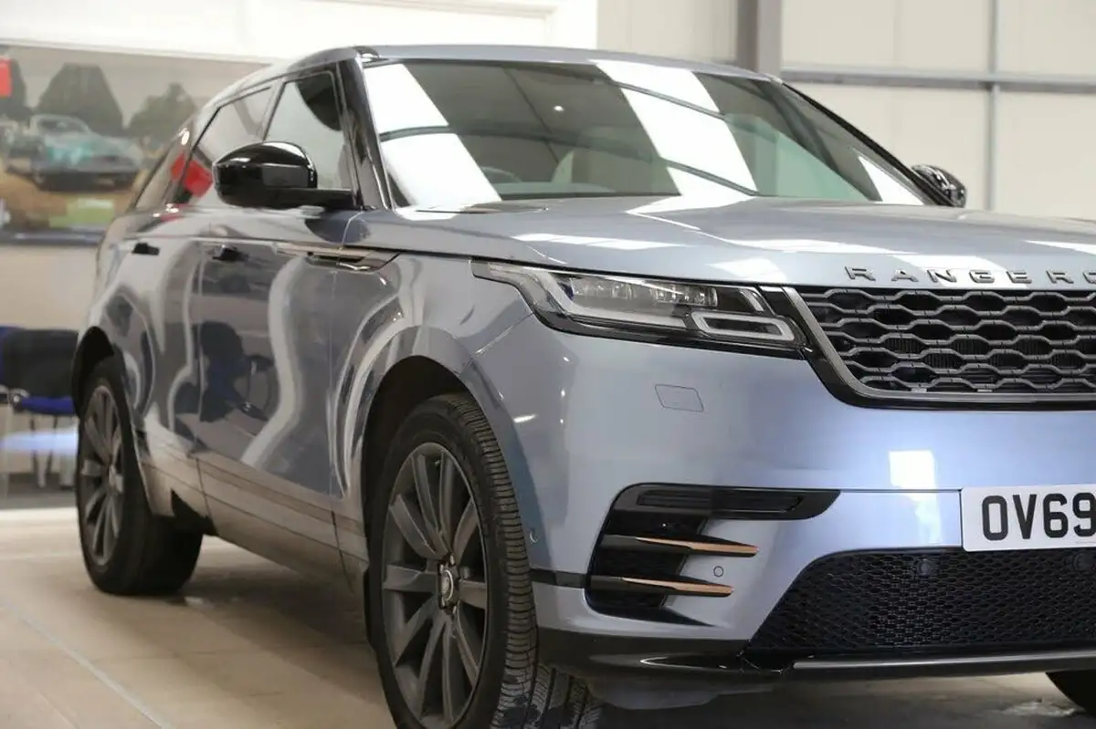 2019-land-rover-range-rover-velar-20-d240-r-dynamic-hse-big-56