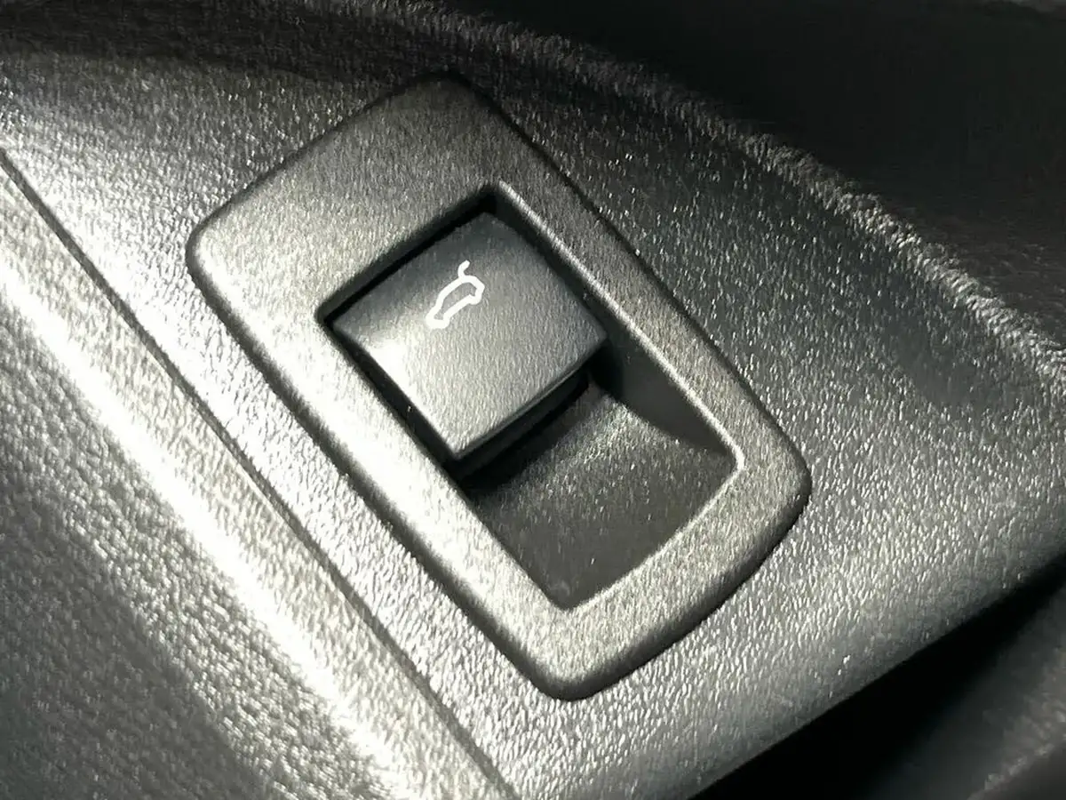 2018-bmw-x1-20-xdrive20i-xline-big-27