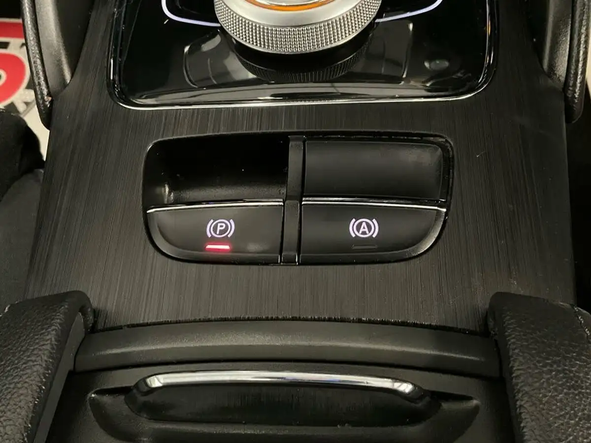 2019-mg-zs-suv-e-excite-ev-big-42