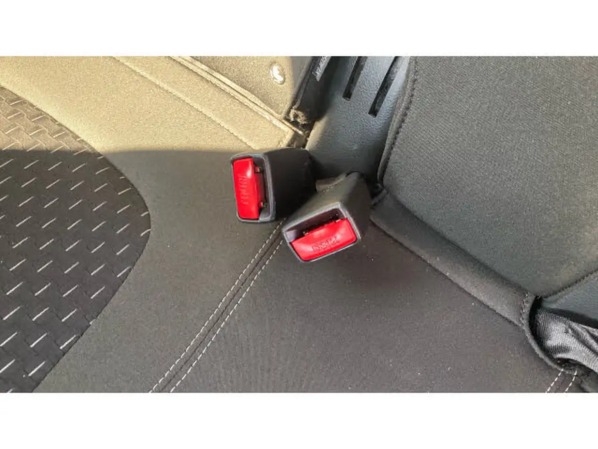 2017-renault-captur-12-dynamique-s-nav-big-16