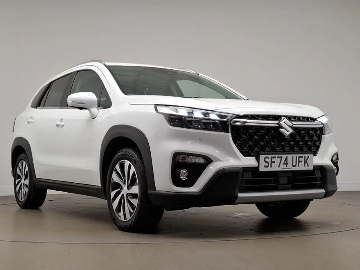 2024-suzuki-s-cross-15-ultra-allgrip-big-0