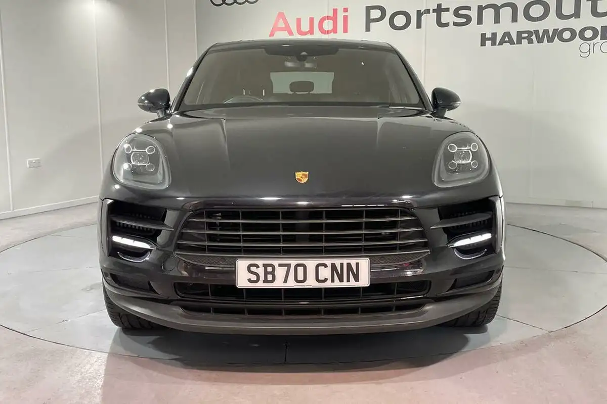 2020-porsche-macan-30-s-big-5
