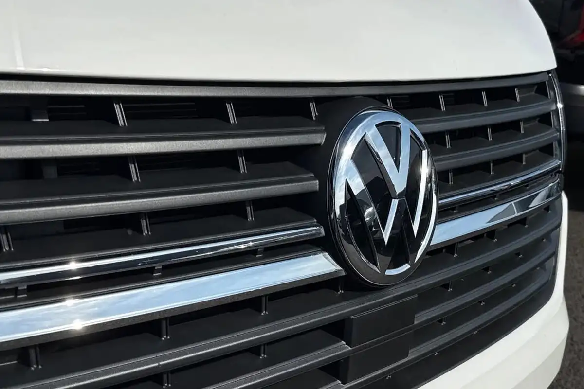 2024-volkswagen-transporter-big-24