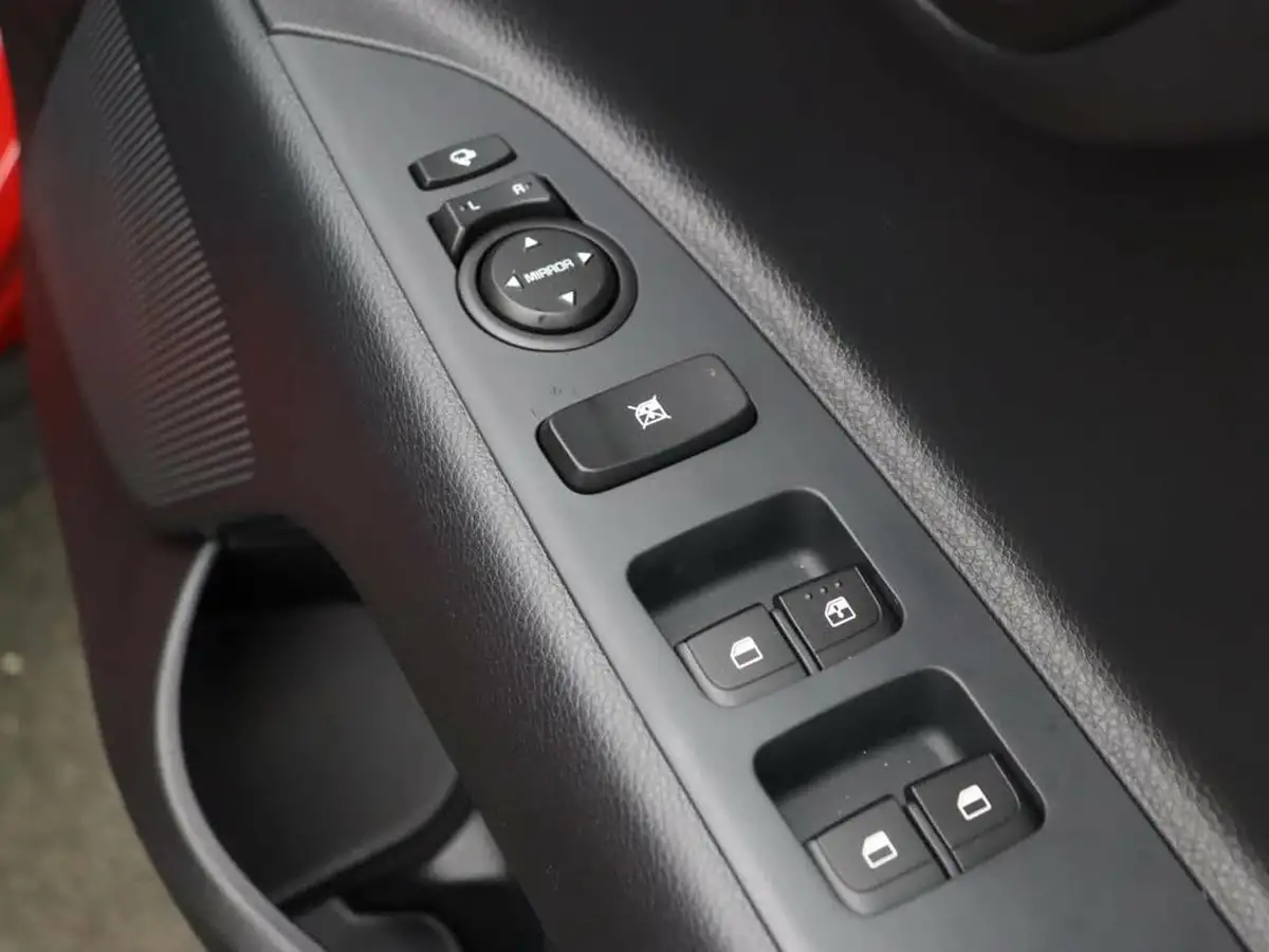 2025-kia-stonic-10-t-gdi-2-dct-big-17