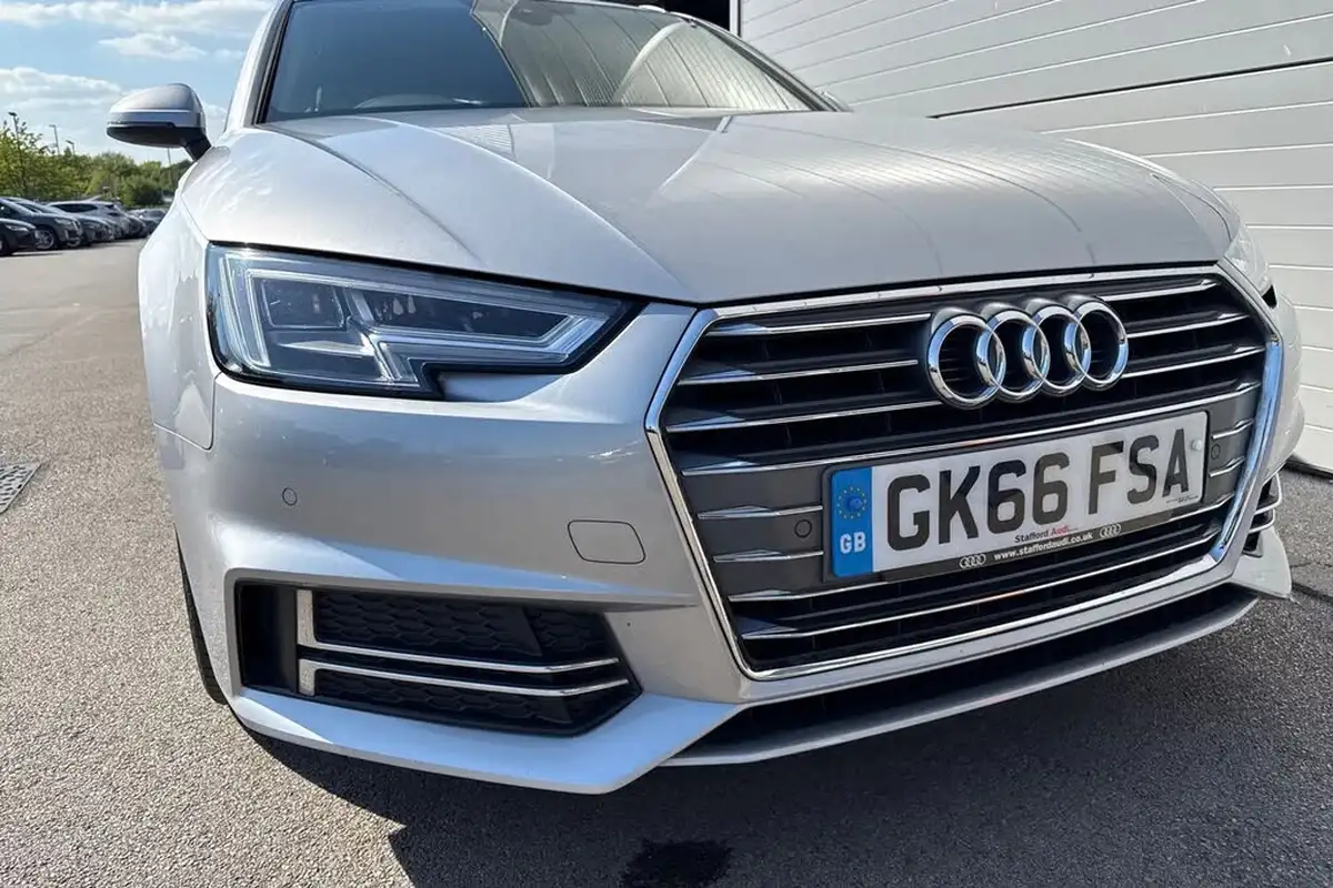 2016-audi-a4-avant-20-tdi-s-line-150ps-tronic-big-8
