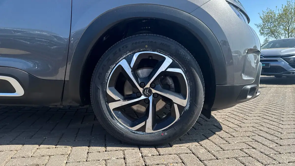 2022-citroen-c5-aircross-12-puretech-shine-ss-big-16