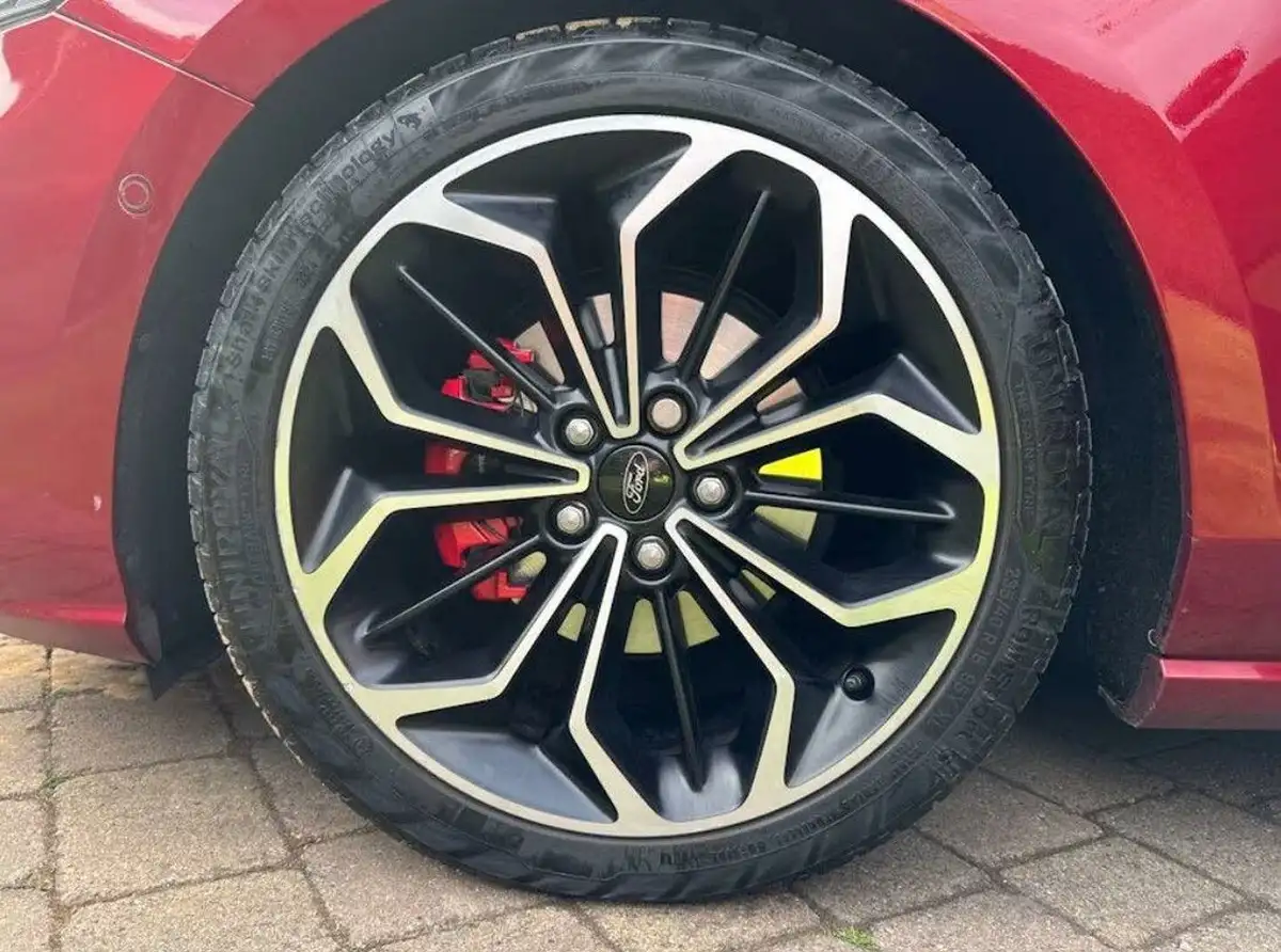 2019-ford-focus-15-st-line-x-hatchback-auto-big-8