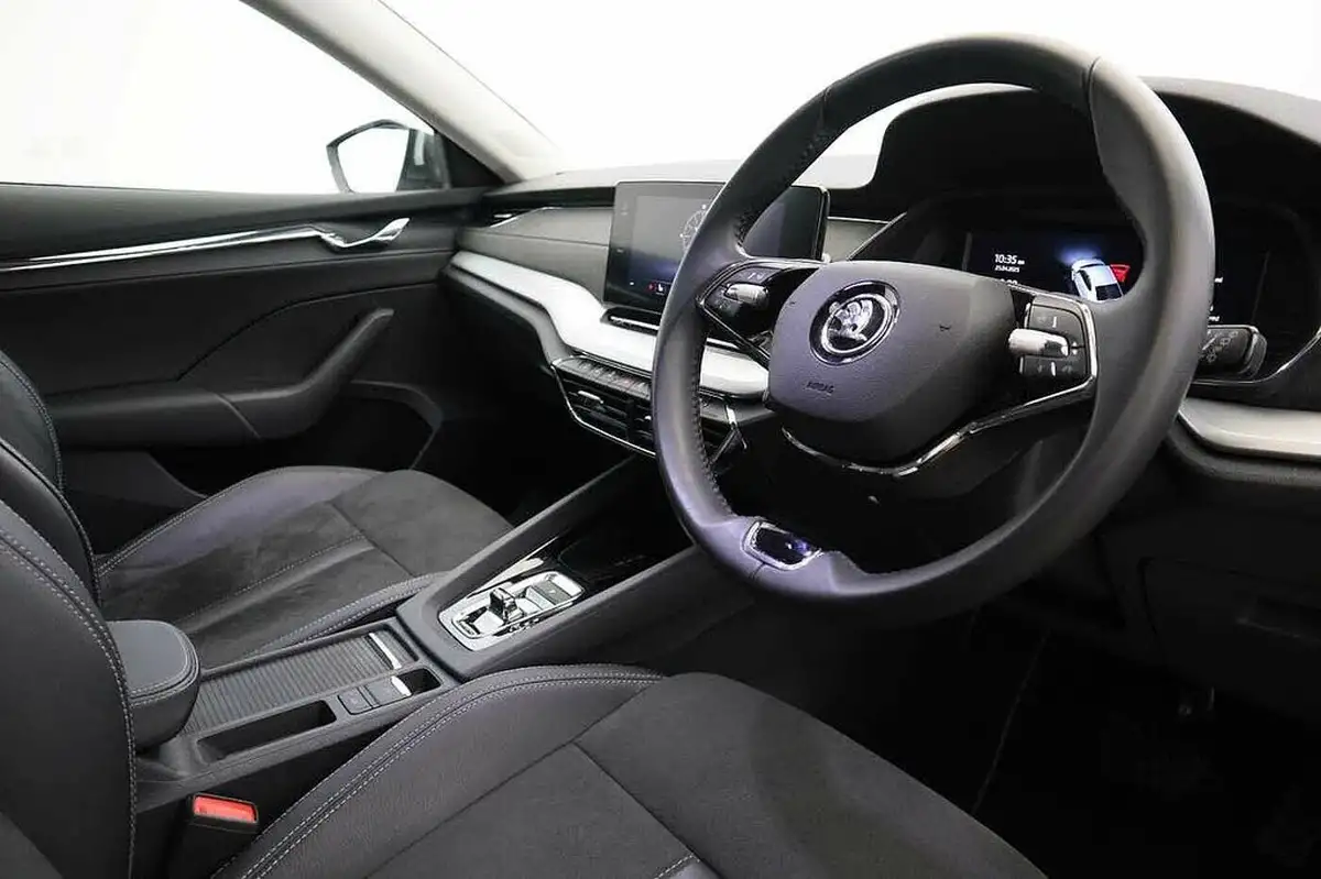 2024-skoda-octavia-15-tsi-e-tec-se-l-hatchback-big-5