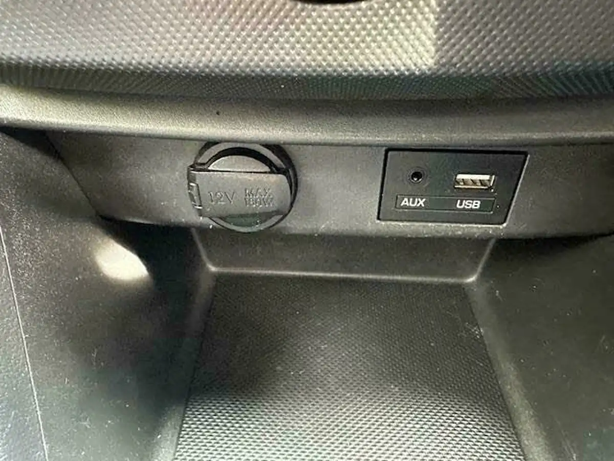 2018-hyundai-i10-10-go-se-67ps-big-20