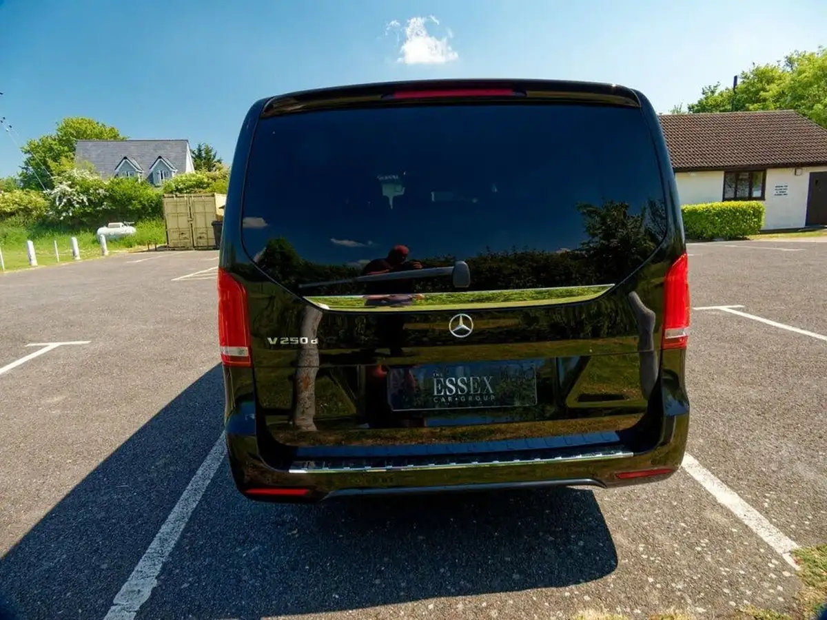 2019-mercedes-benz-v-class-21d-v250d-extra-long-amg-line-big-20