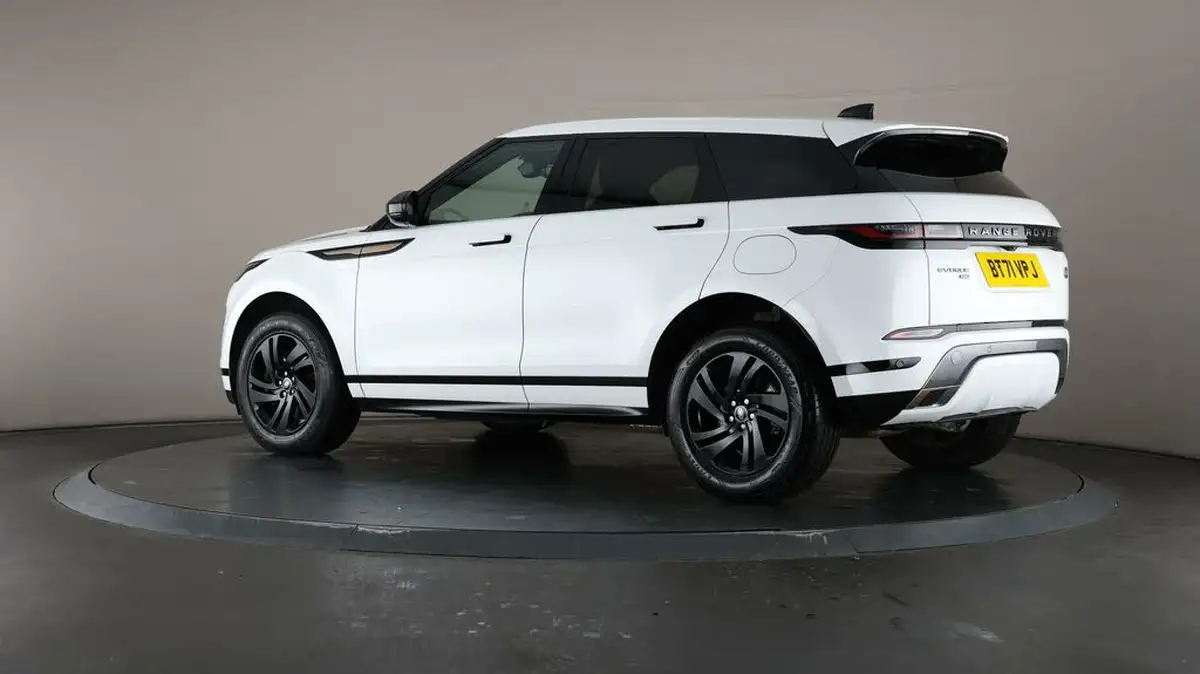 2022-land-rover-range-rover-evoque-15-p300e-r-dynamic-s-big-76