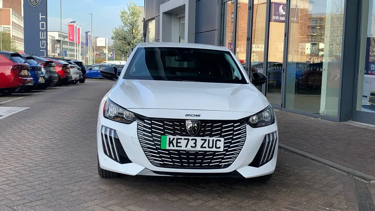 2024-peugeot-208-e-e-style-big-7