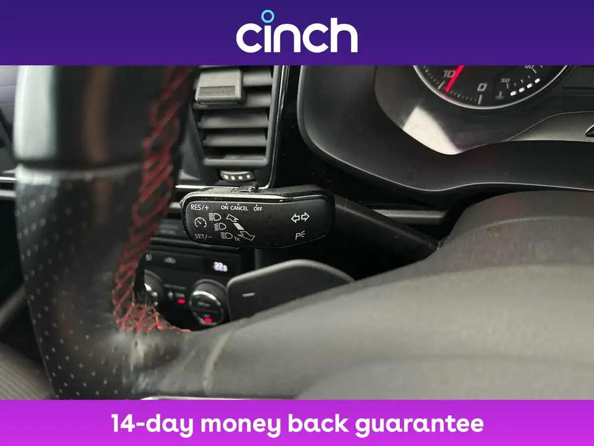 2019-seat-leon-20-tsi-fr-hatchback-big-29