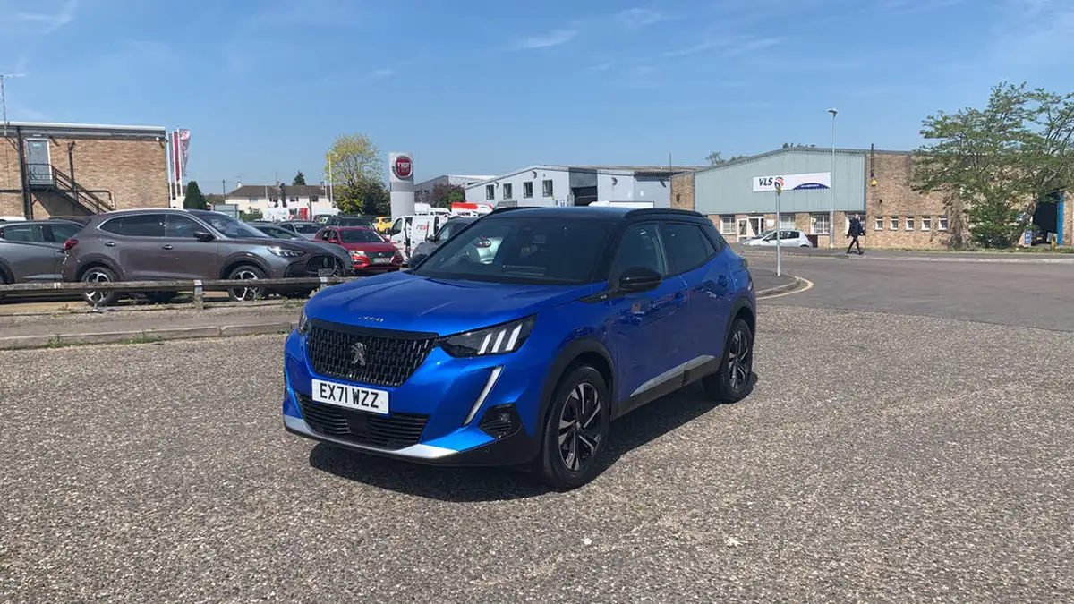 2021-peugeot-2008-suv-12-puretech-gt-eat8-big-6
