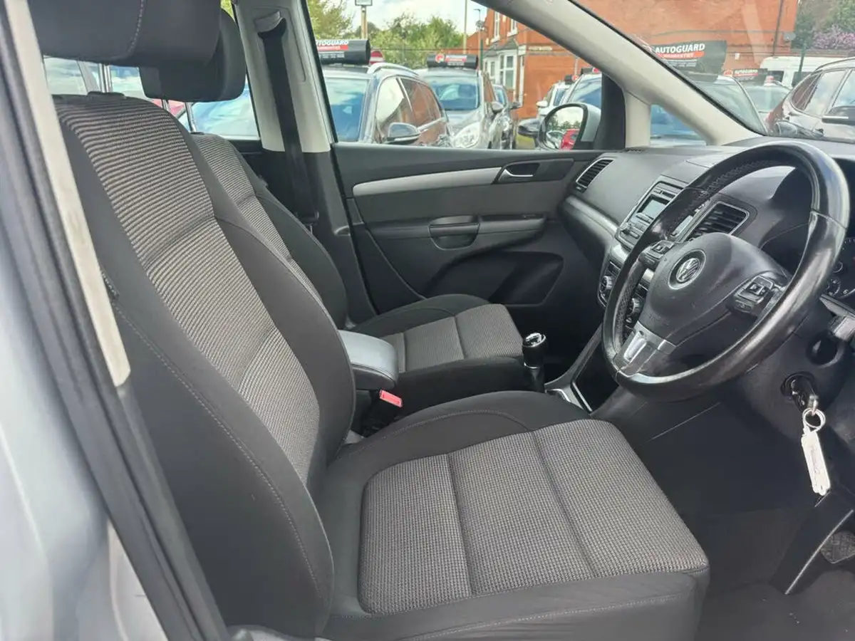 2015-volkswagen-sharan-20tdi-se-140ps-bluemotion-tech-ss-big-10